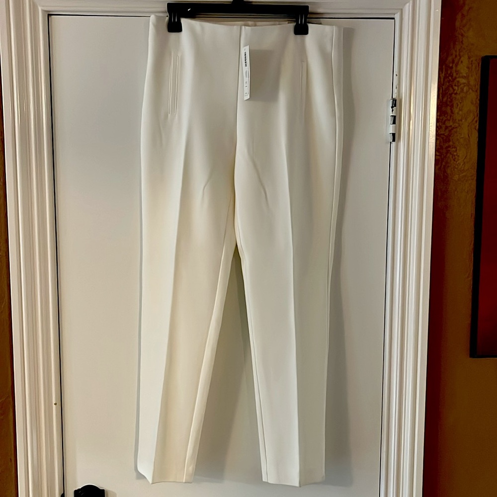 Chico’s So Slimming Juliet Ankle Pant Basic Ecru size 1.5 Tall NWT